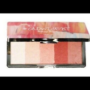 Touch in SOL Makeup Palette *sealed*